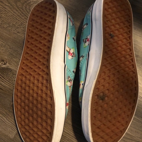 Specialty Vans With Cats & Floaties - Picture 3 of 3